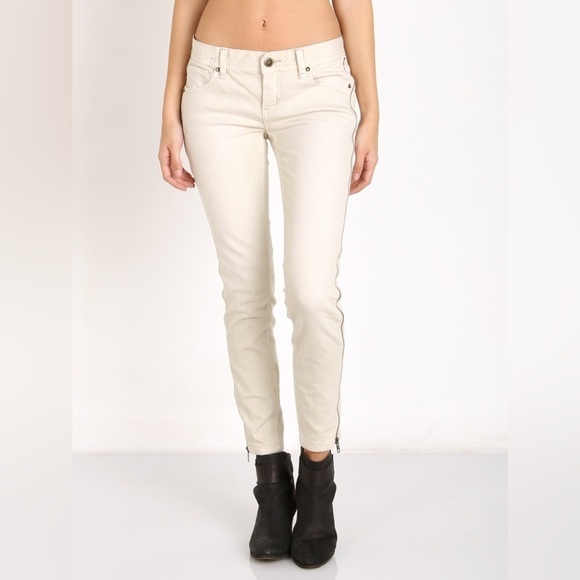 Free People Levon Zipper Skinny Jeans- Bone - Picture 2 of 14